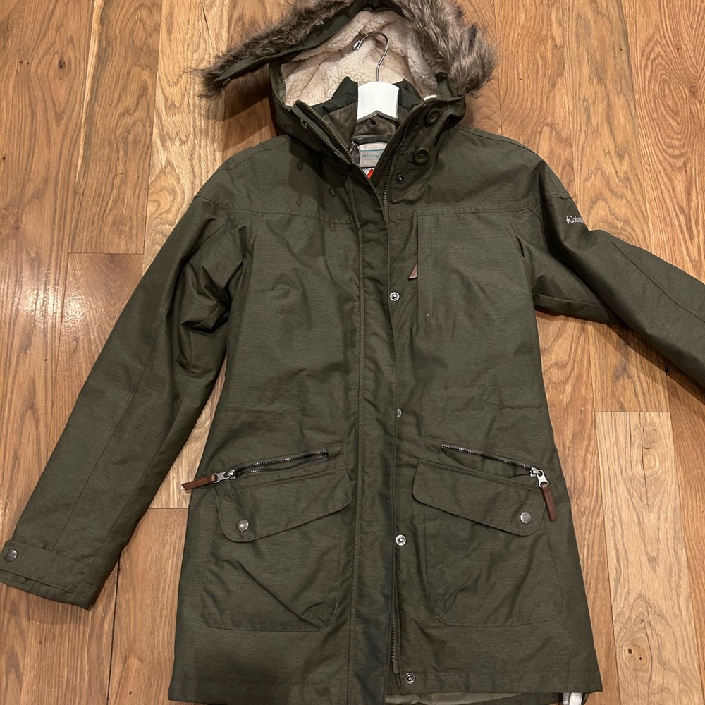 Women’s Columbia Jacket, Size XS